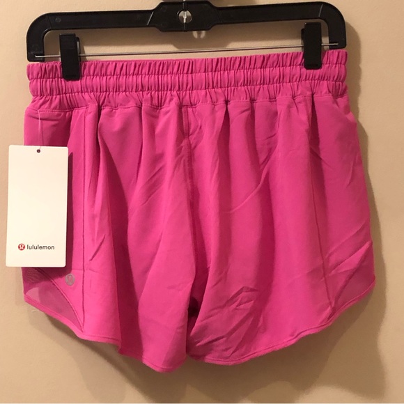Lululemon NWT Hotty Hot Sonic Pink LR,4”,Size-8 🩷 - Picture 10 of 12